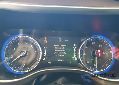 2018 Chrysler Pacifica Touring L Plus z USA, uszkodzony, nr VIN 2C4RC1EG3JR103074